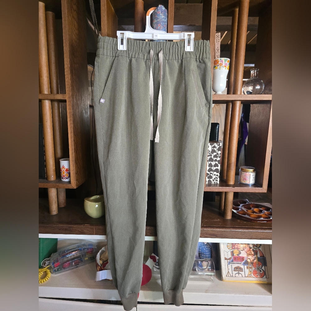 Figs Olive Green Medium Petite High Waist Jogger